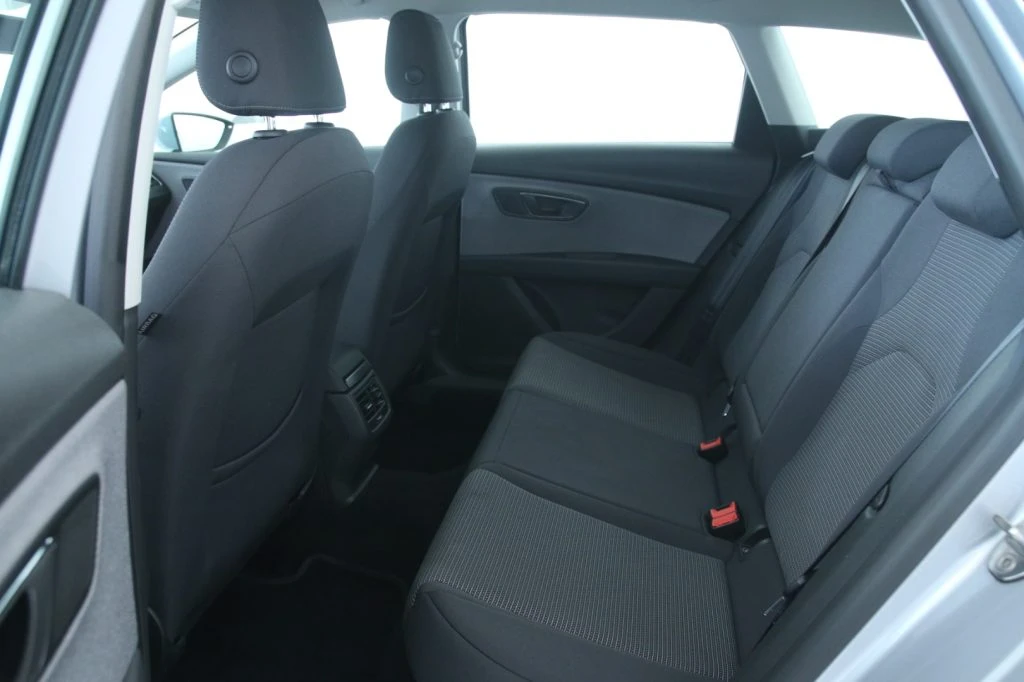 SEAT Leon 1.5 TGI DSG ST Style LED/NAVIGATORE - 9