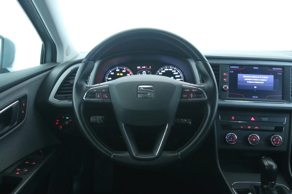 SEAT Leon 1.5 TGI DSG ST Style LED/NAVIGATORE - 11