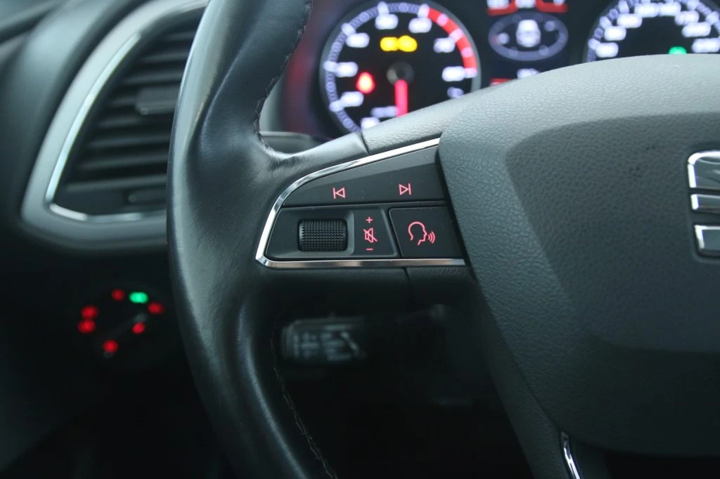 SEAT Leon 1.5 TGI DSG ST Style LED/NAVIGATORE - 20