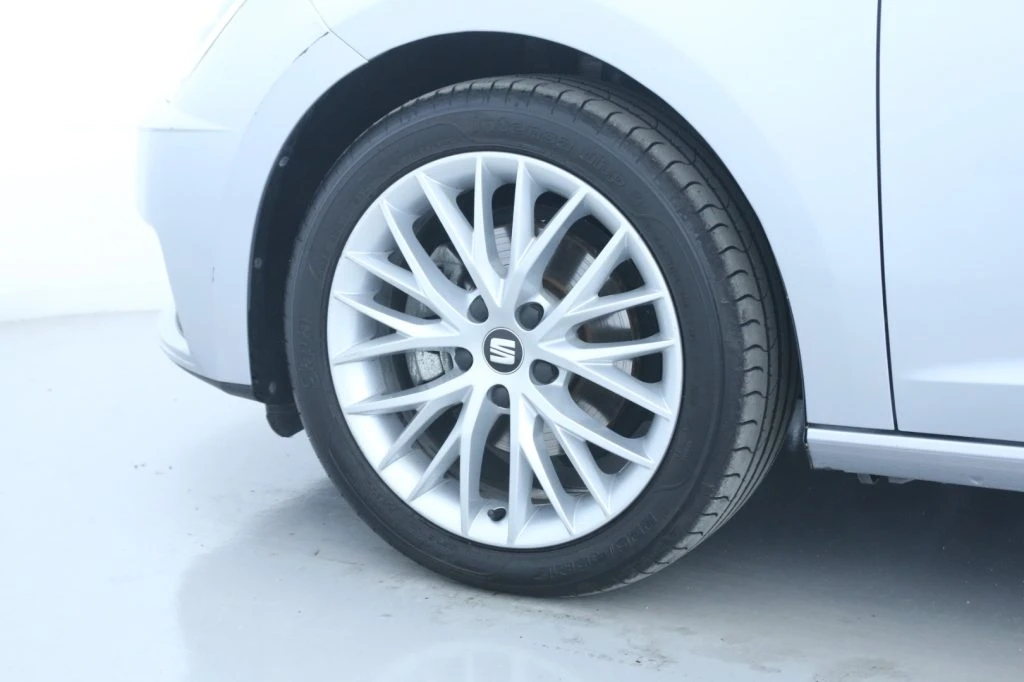 SEAT Leon 1.5 TGI DSG ST Style LED/NAVIGATORE - 29