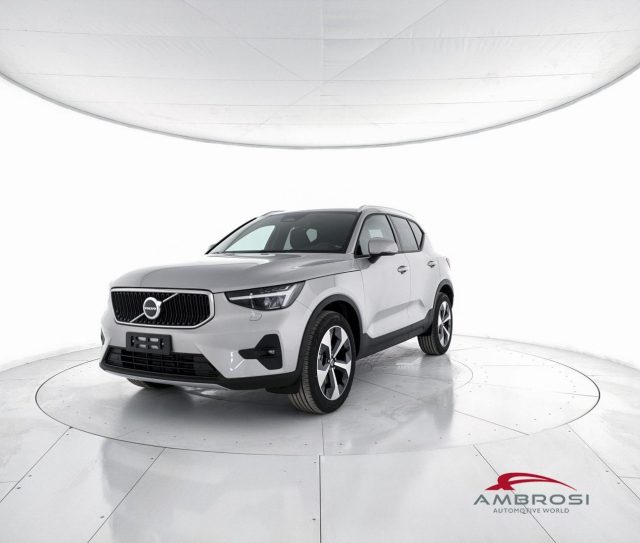 VOLVO XC40 B3 Mild hybrid Benzina Core 