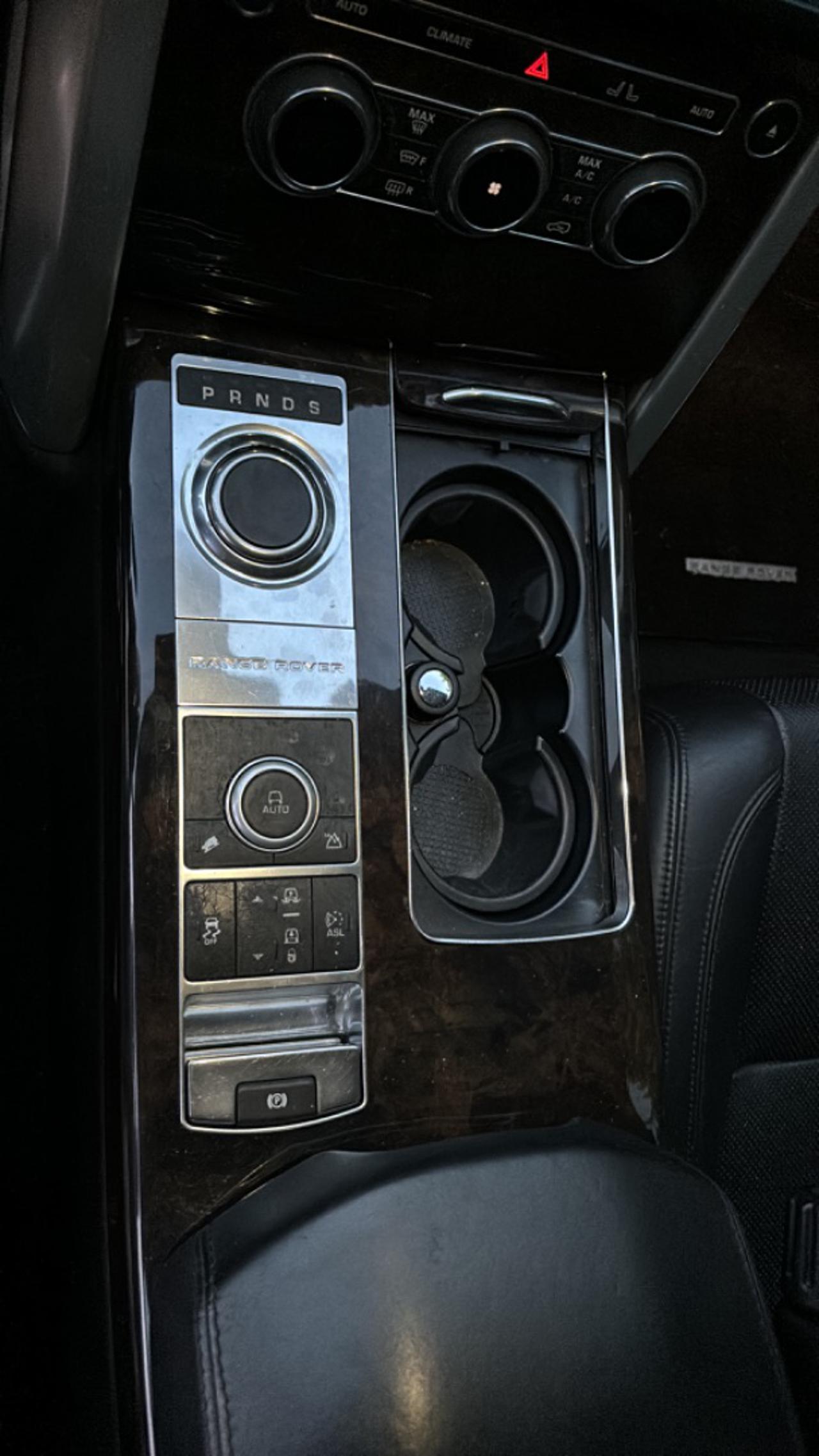 LAND ROVER Range Rover 4.4 SDV8 Vogue - 8