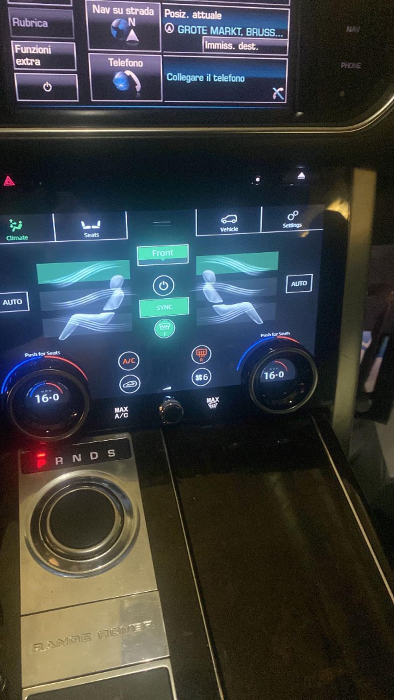 LAND ROVER Range Rover 4.4 SDV8 Vogue - 10