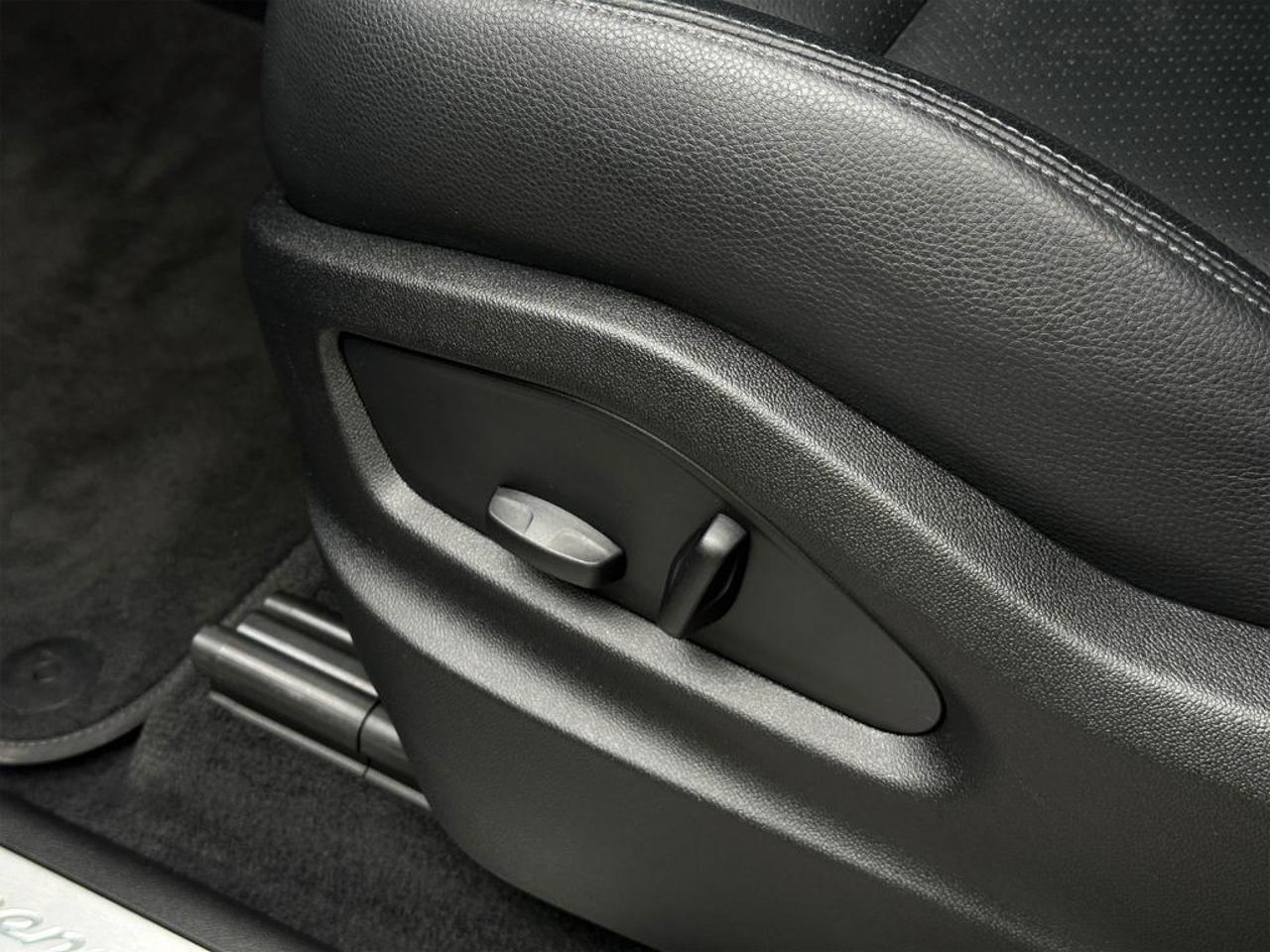 PORSCHE Cayenne 3.0 V6 TETTO SURROUND PASM - 23