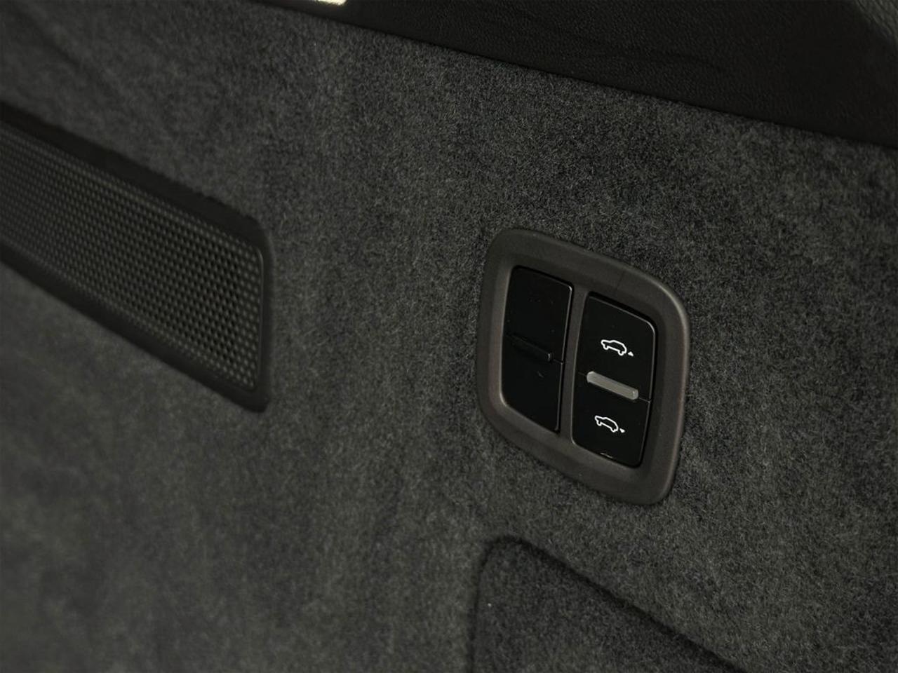 PORSCHE Cayenne 3.0 V6 TETTO SURROUND PASM - 20