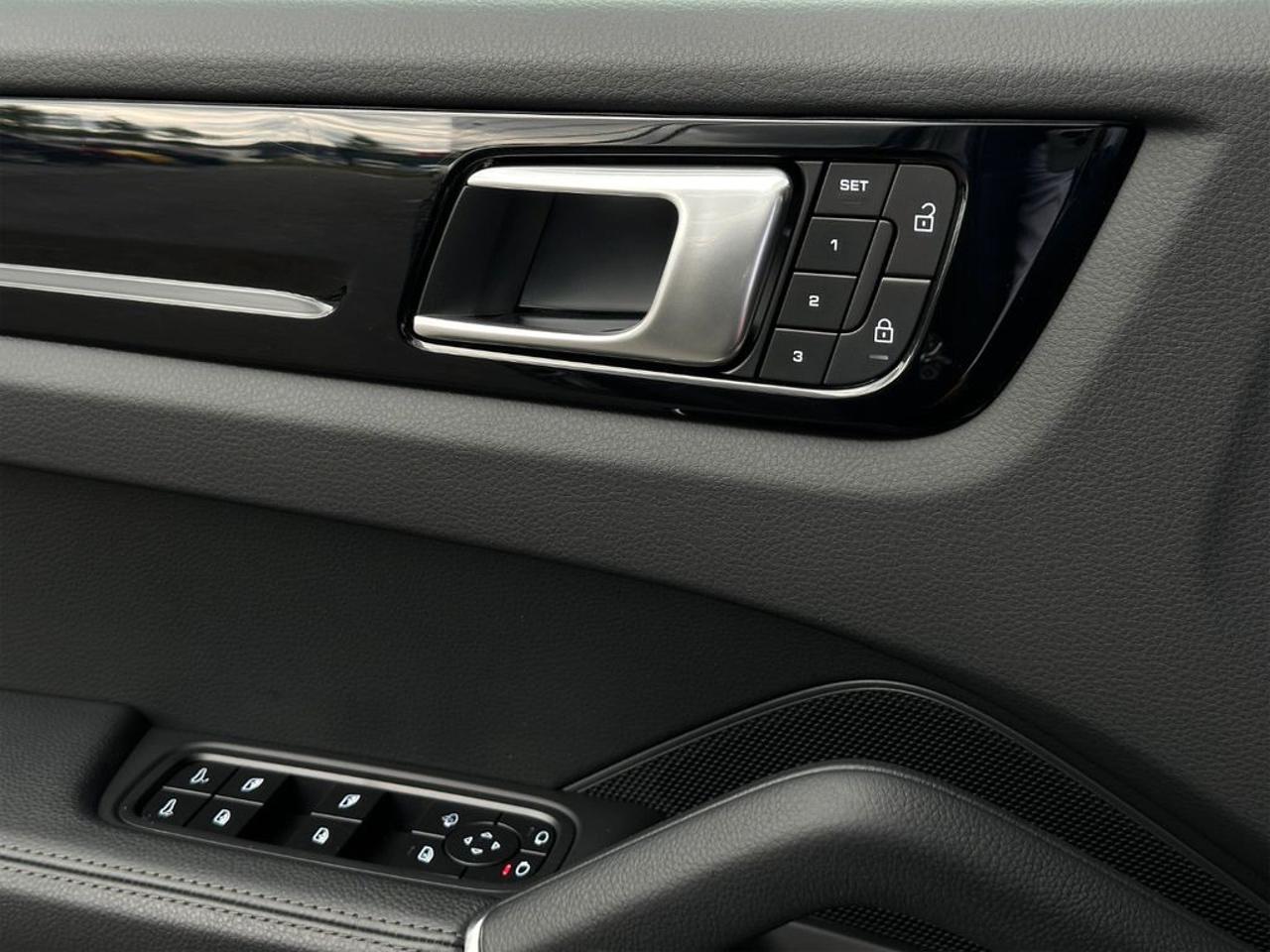 PORSCHE Cayenne 3.0 V6 TETTO SURROUND PASM - 14