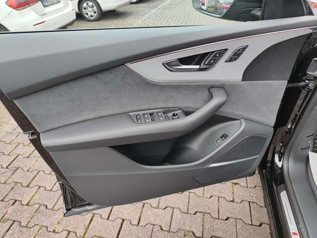 AUDI Q8 50 TDI quattro tiptronic S line FACELIFT - 8