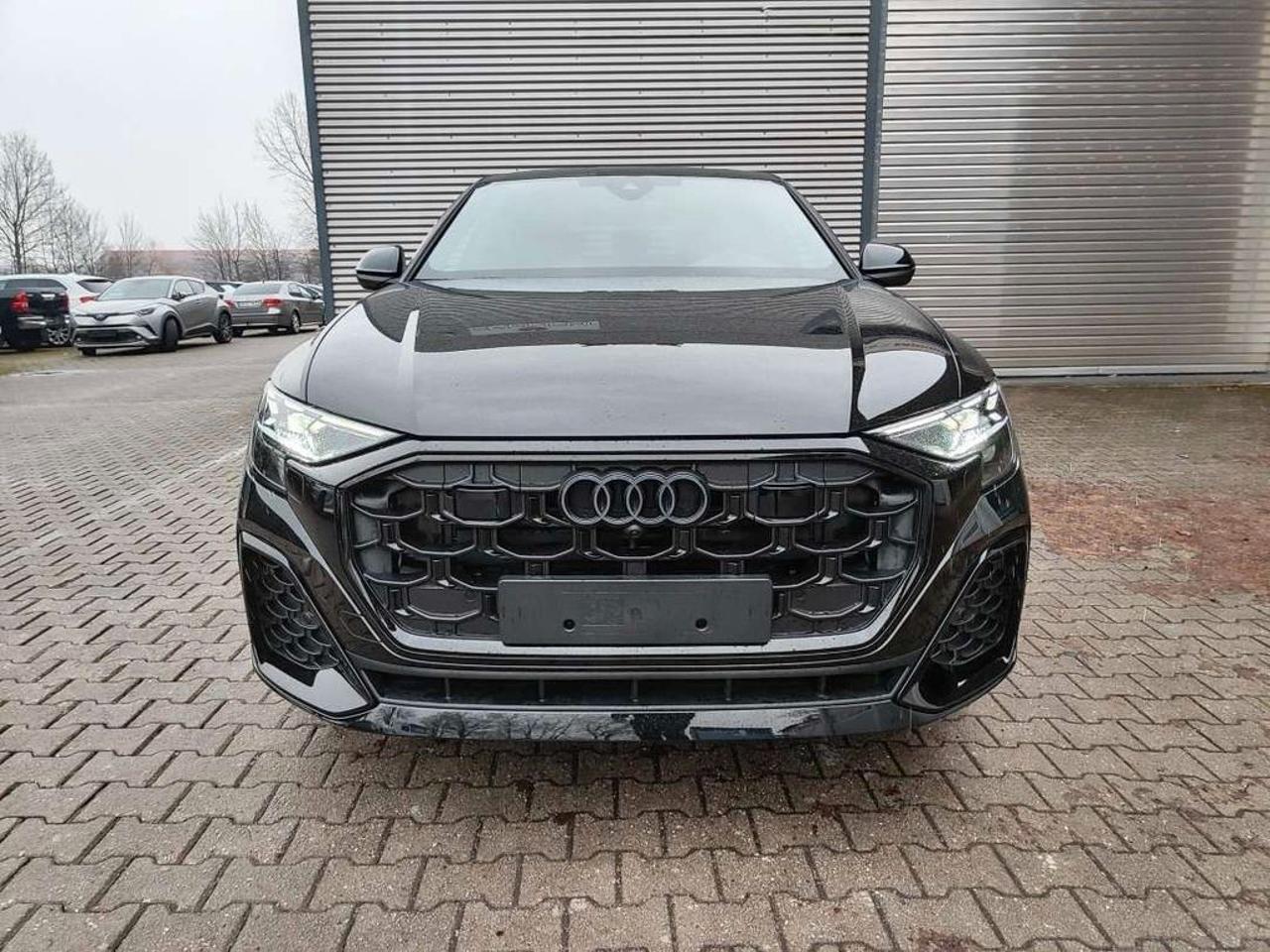 AUDI Q8 50 TDI quattro tiptronic S line FACELIFT - 2