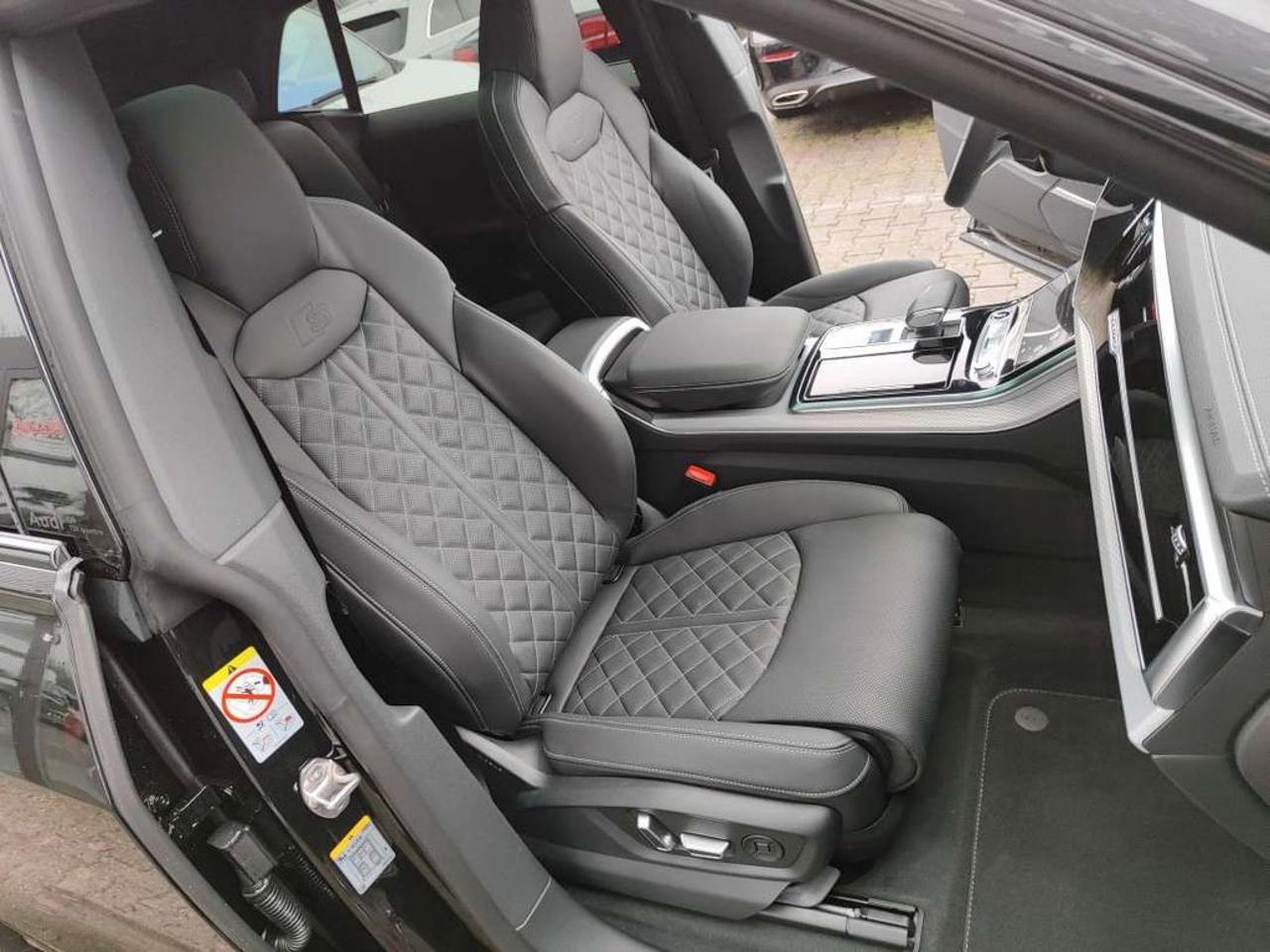 AUDI Q8 50 TDI quattro tiptronic S line FACELIFT - 12