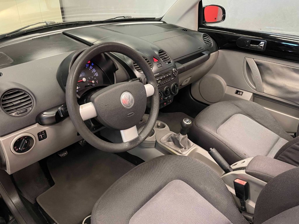 VOLKSWAGEN New Beetle 1.9 TDI 101CV CABRIO - 14