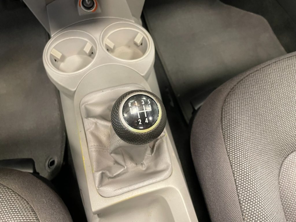 VOLKSWAGEN New Beetle 1.9 TDI 101CV CABRIO - 22