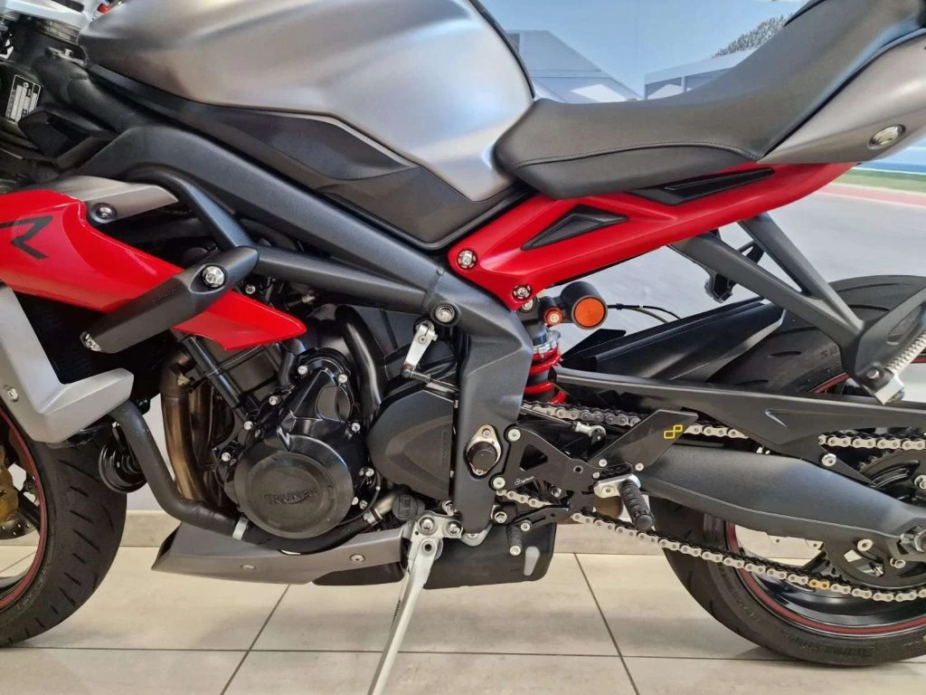 TRIUMPH Street Triple 675 R ABS - 7