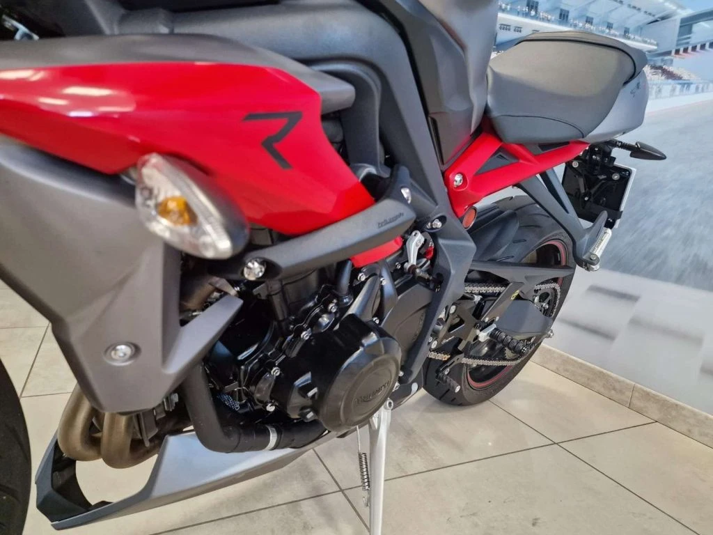 TRIUMPH Street Triple 675 R ABS - 13