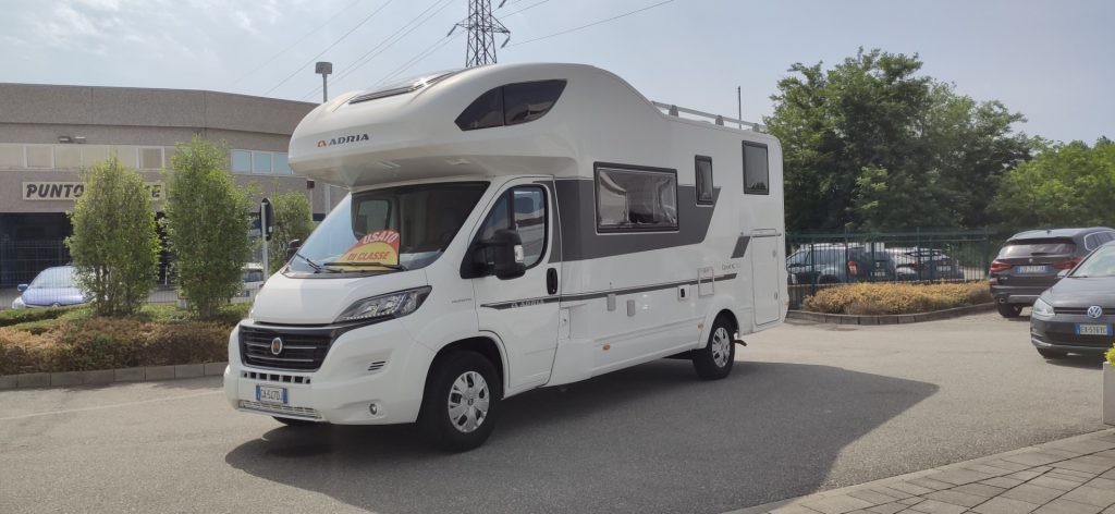 Camper mansardato, Adria