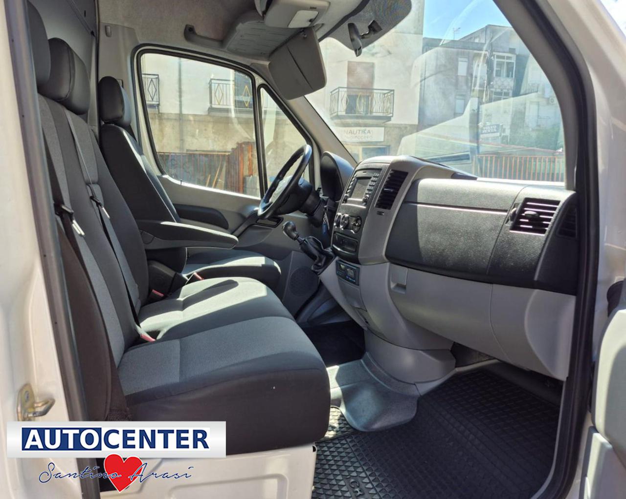 VOLKSWAGEN Crafter 35 2.0 TDI 136CV PM-TN Furgone Business - 17