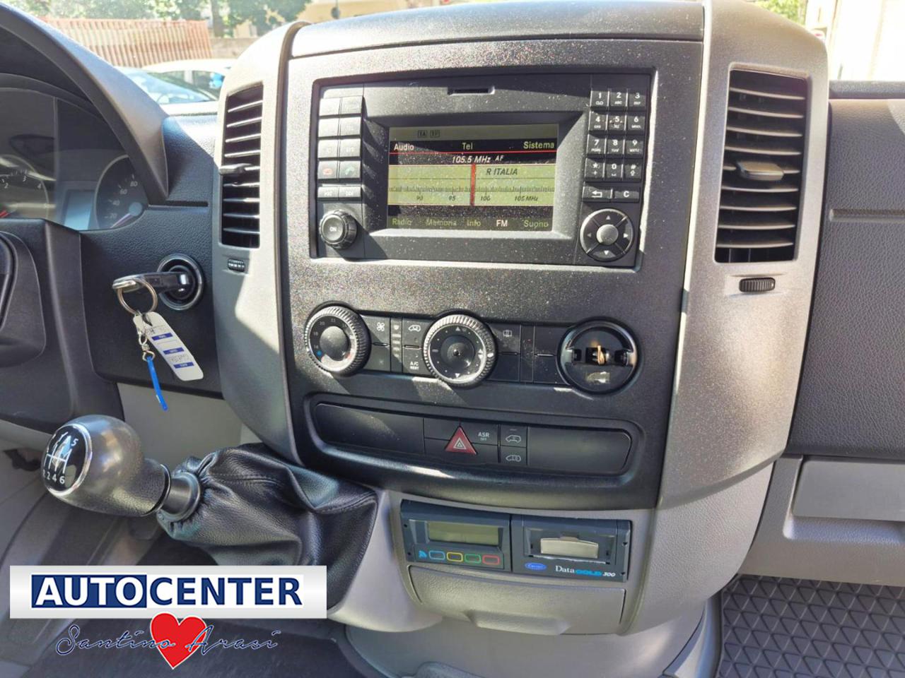 VOLKSWAGEN Crafter 35 2.0 TDI 136CV PM-TN Furgone Business - 11