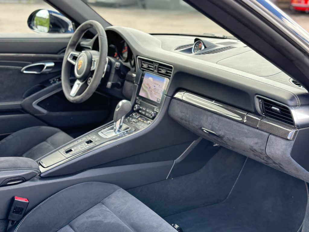 PORSCHE 991 911 3.0 Carrera 4 GTS Cabriolet (Porsche APPROVED) - 8