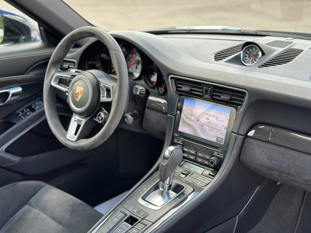 PORSCHE 991 911 3.0 Carrera 4 GTS Cabriolet (Porsche APPROVED) - 10
