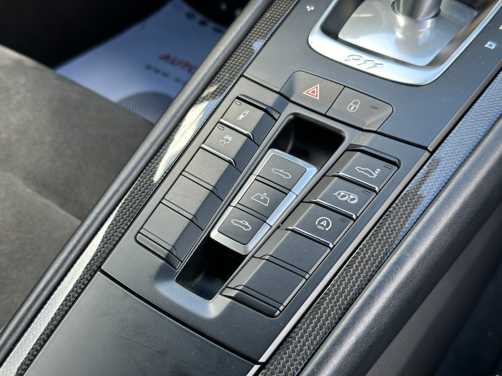 PORSCHE 991 911 3.0 Carrera 4 GTS Cabriolet (Porsche APPROVED) - 26