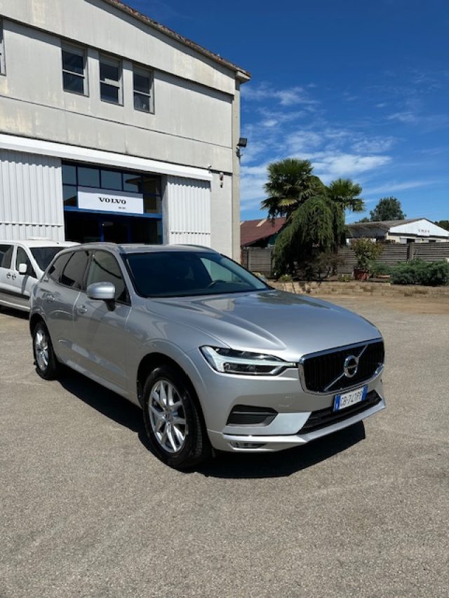 VOLVO XC60 B4 (d) AWD Geartronic Business Plus 