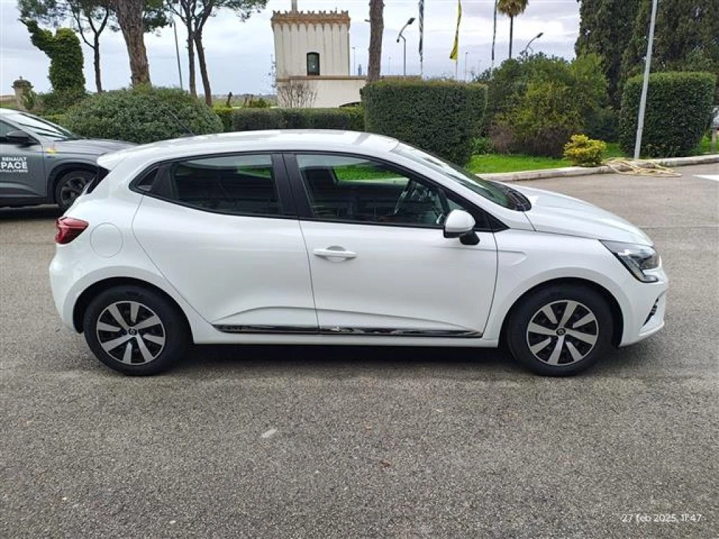 RENAULT Clio 5 Porte 1.6 E TECH Hybrid 140cv Zen Auto my21 - 8