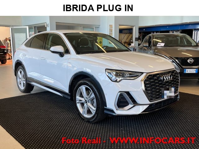 AUDI Q3 Bianco metallizzato