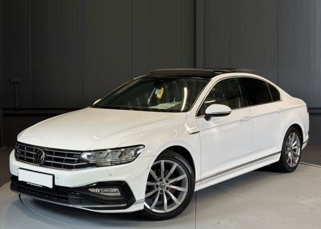 VOLKSWAGEN Passat 2.0 TDI SCR R Line 