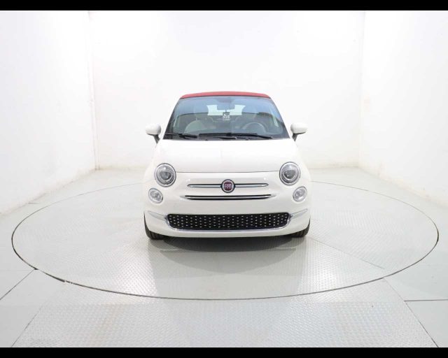 FIAT 500 C 1.0 Hybrid Dolcevita 