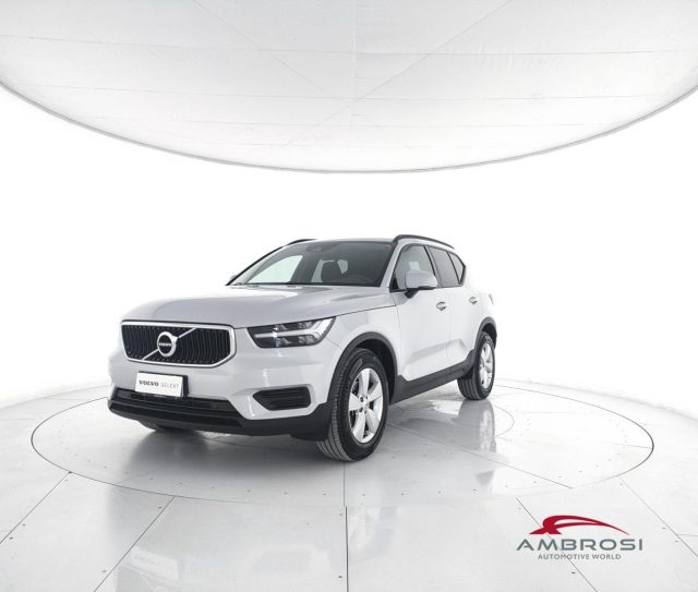 VOLVO XC40 T2 Momentum Core Usato