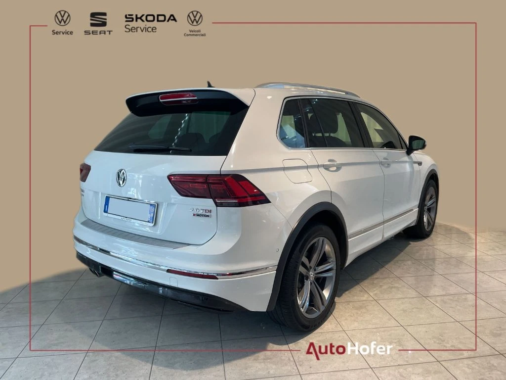 VOLKSWAGEN Tiguan 2.0 TDI DSG 4MOTION R-Line LED ACC Camera Navi - 3