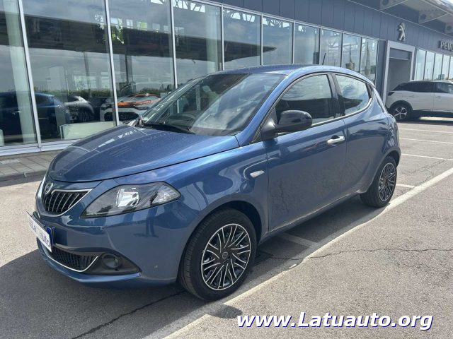 LANCIA Ypsilon Blu metallizzato