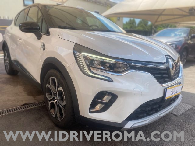 RENAULT Captur E-Tech 160 CV Intense bicolore interni in pelle 