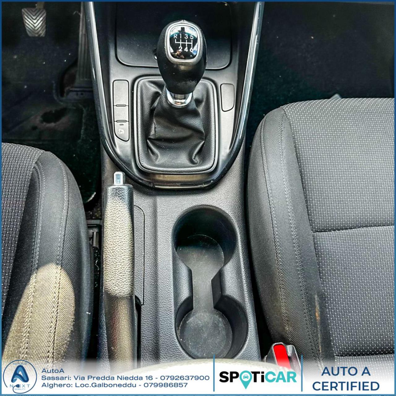 KIA Carens 1.7 CRDi 115 CV Class - 26