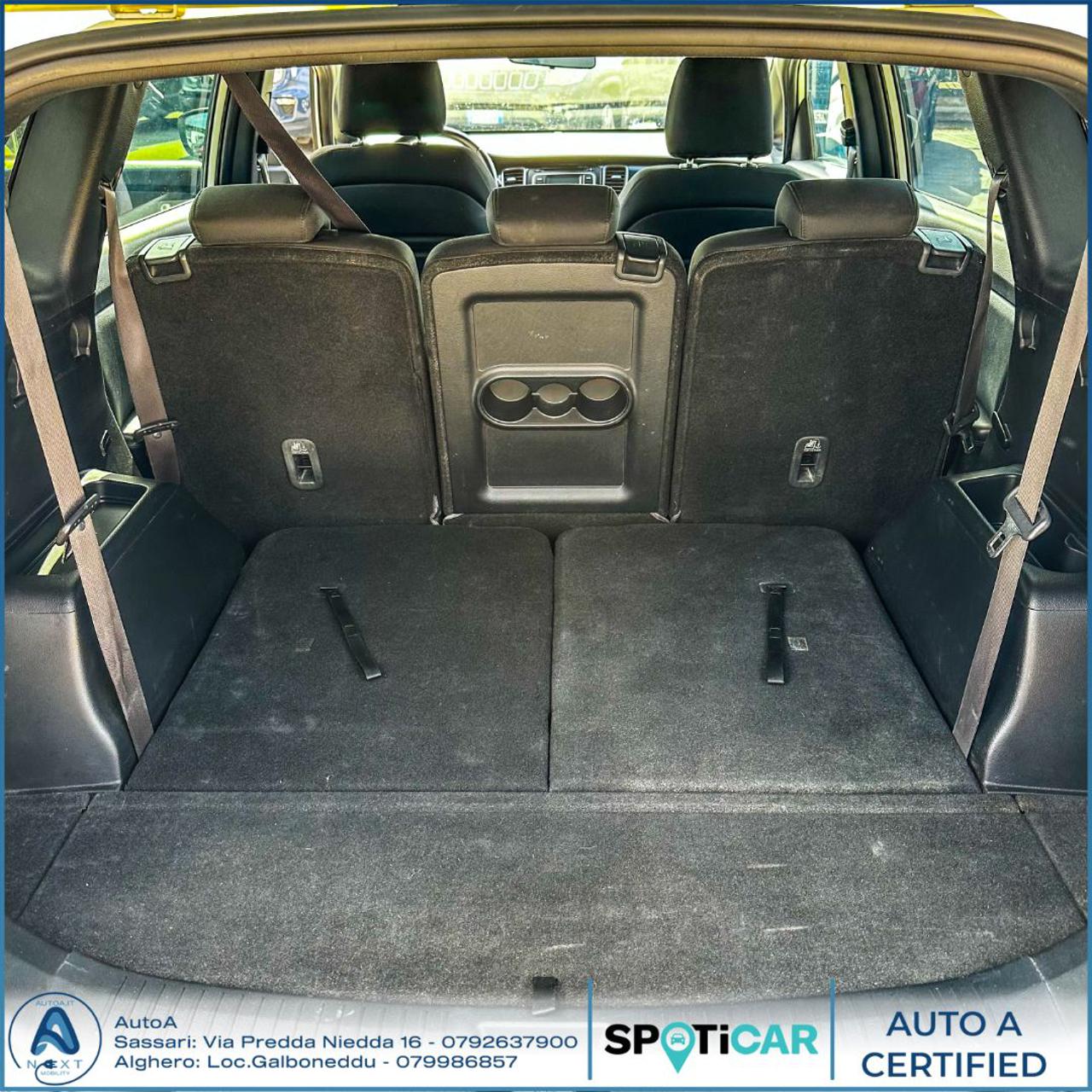 KIA Carens 1.7 CRDi 115 CV Class - 9