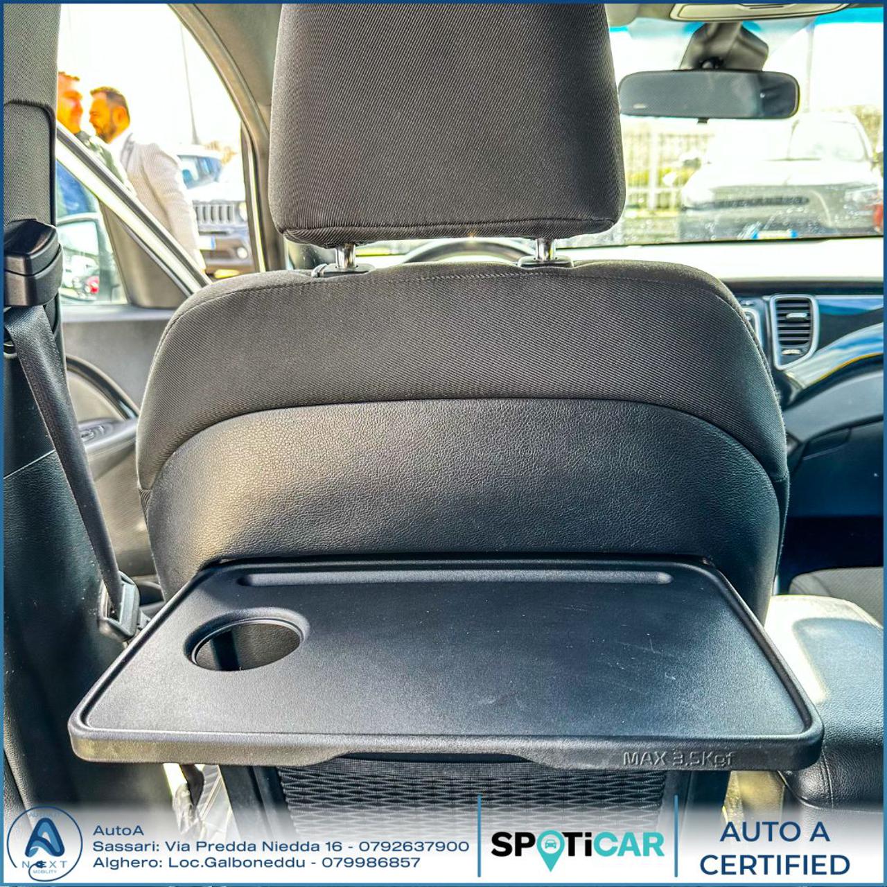 KIA Carens 1.7 CRDi 115 CV Class - 19