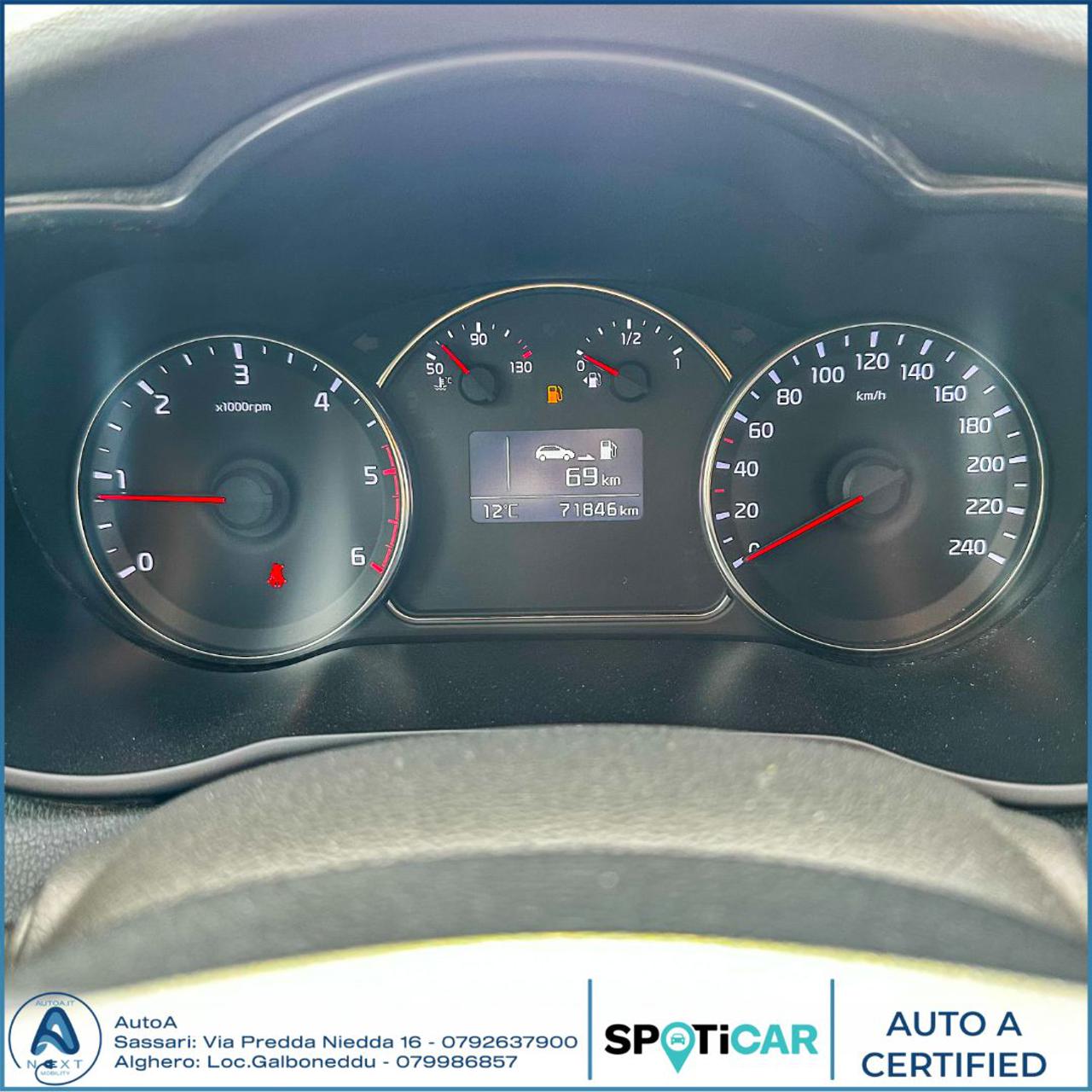 KIA Carens 1.7 CRDi 115 CV Class - 23