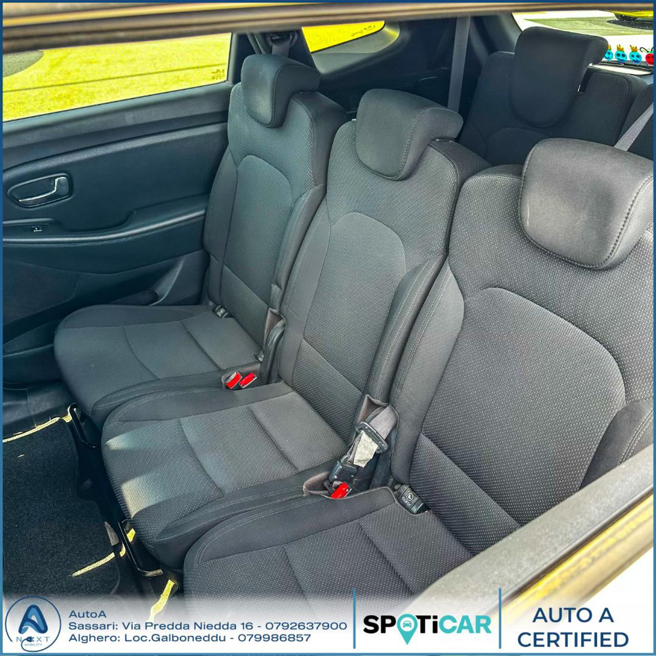 KIA Carens 1.7 CRDi 115 CV Class - 15