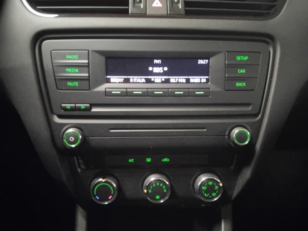 SKODA Octavia 1.6 TDI CR 90 CV Wagon Active - 16