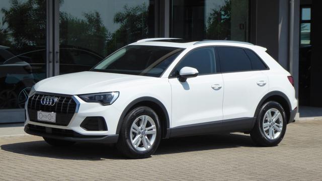 AUDI Q3 35 TFSI mhev S-Tronic Business 