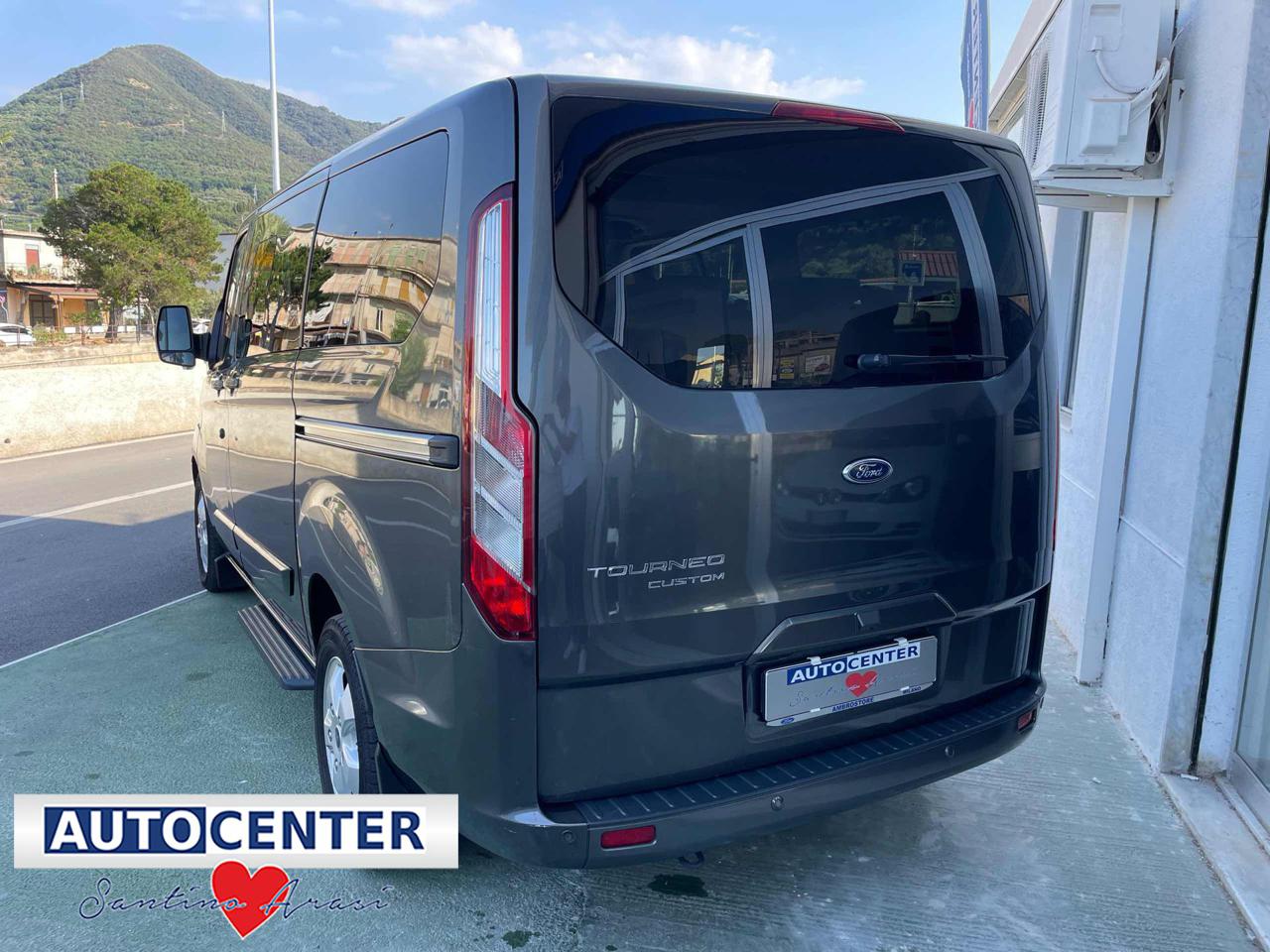 FORD Tourneo Custom 2.0 TDCi 170CV aut.Titanium 8 posti - 4