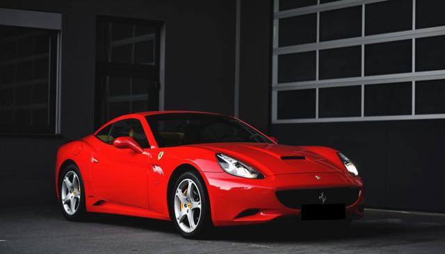 FERRARI California DCT 