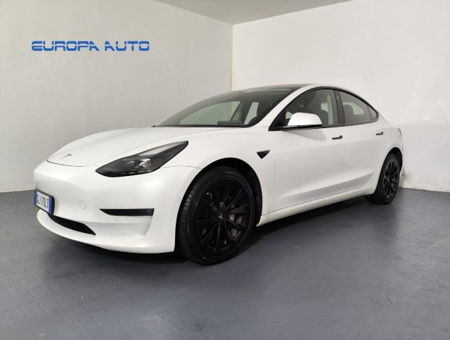 TESLA Model 3 Bianco pastello