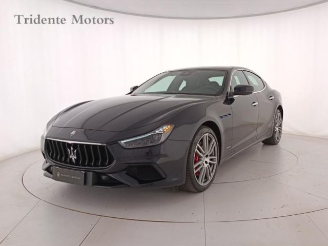 MASERATI Ghibli L4 330 CV MHEV Gransport 