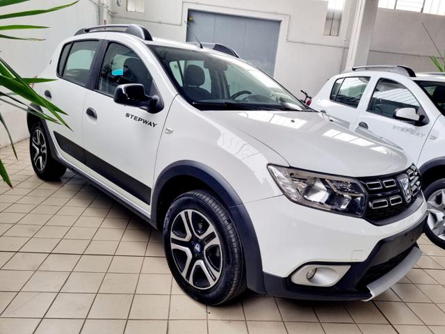 DACIA Sandero Stepway 1.0 TCe 100CV ECO-G 15th Anniversary 