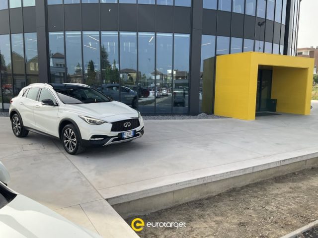 INFINITI QX30 2.2 diesel DCT AWD Premium Tech 