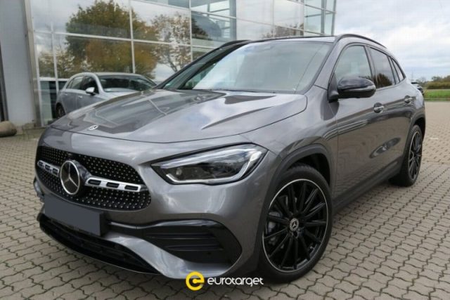 MERCEDES-BENZ GLA 200 d Automatic 4Matic Premium 