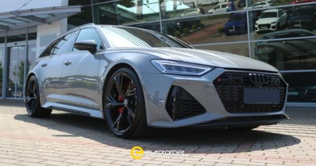 AUDI RS6 Avant 4.0 TFSI V8 quattro tiptronic 