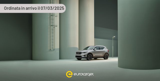 VOLVO XC40 B4 automatico Ultra Black Edition 