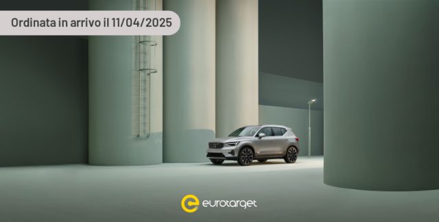 VOLVO XC40 B4 automatico Ultra Black Edition 