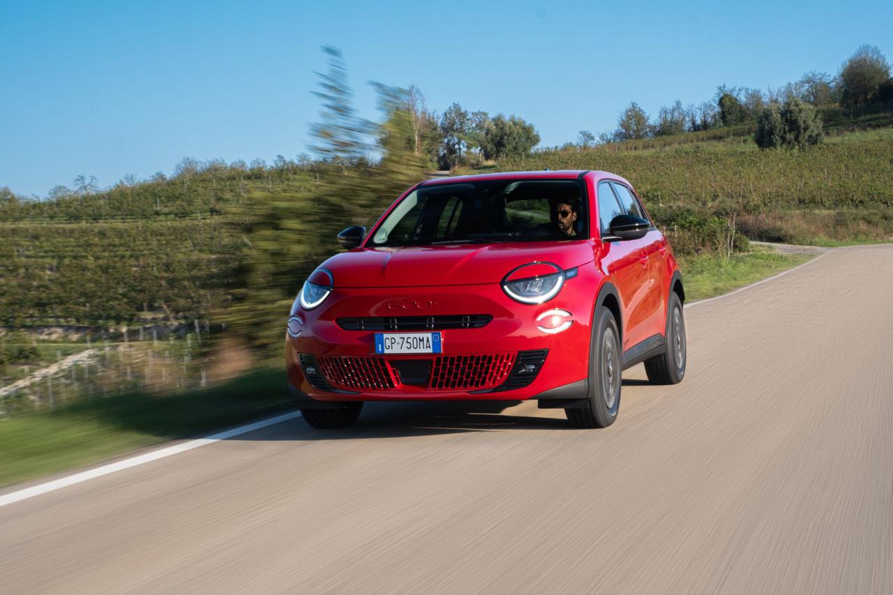 FIAT 600 Hybrid DCT MHEV - 1